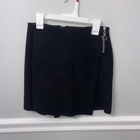 Black skort/envelope skirt🖤 - Picture 1 of 3